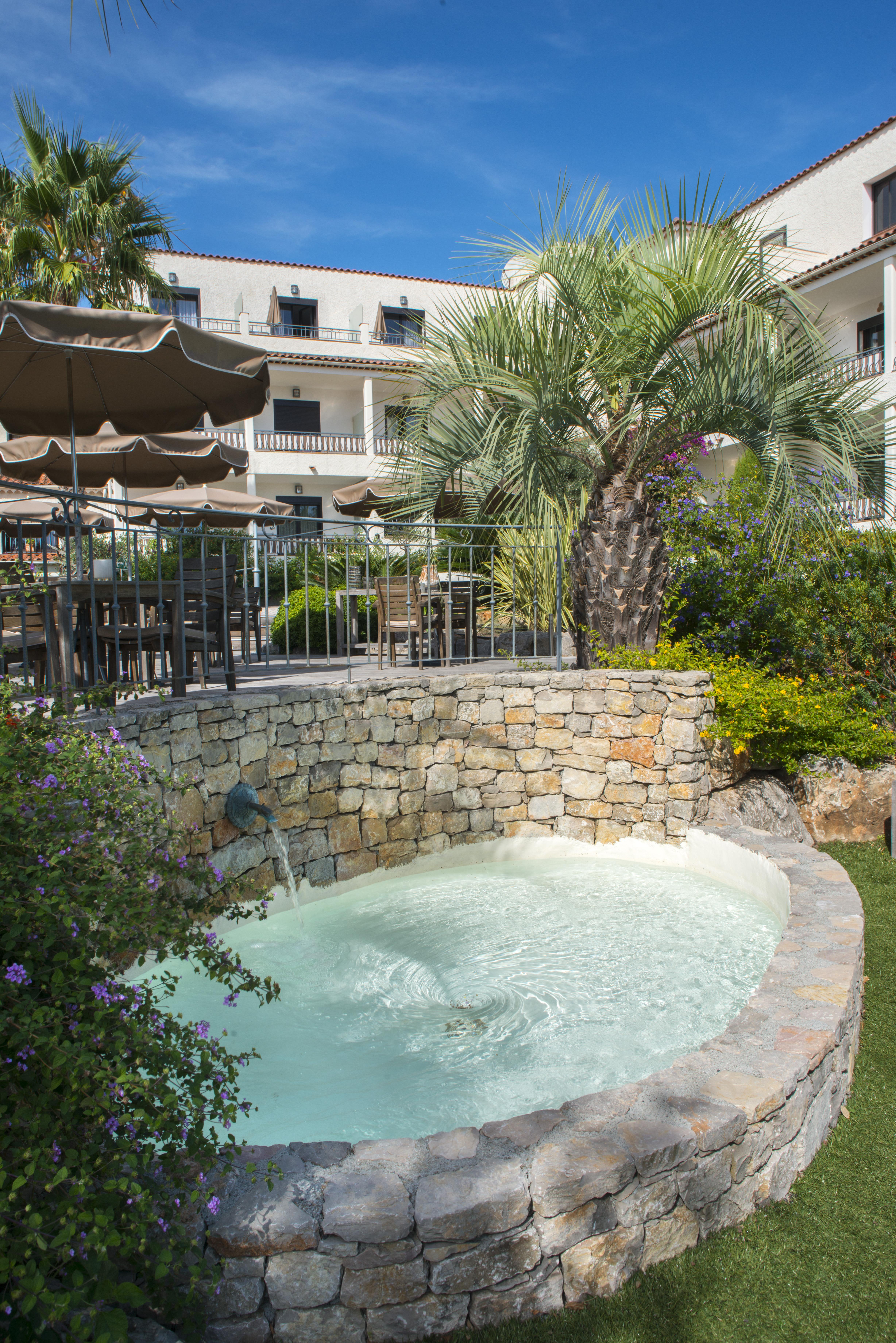 Van Der Valk Hotel Le Catalogne Saint Aygulf Exterior foto